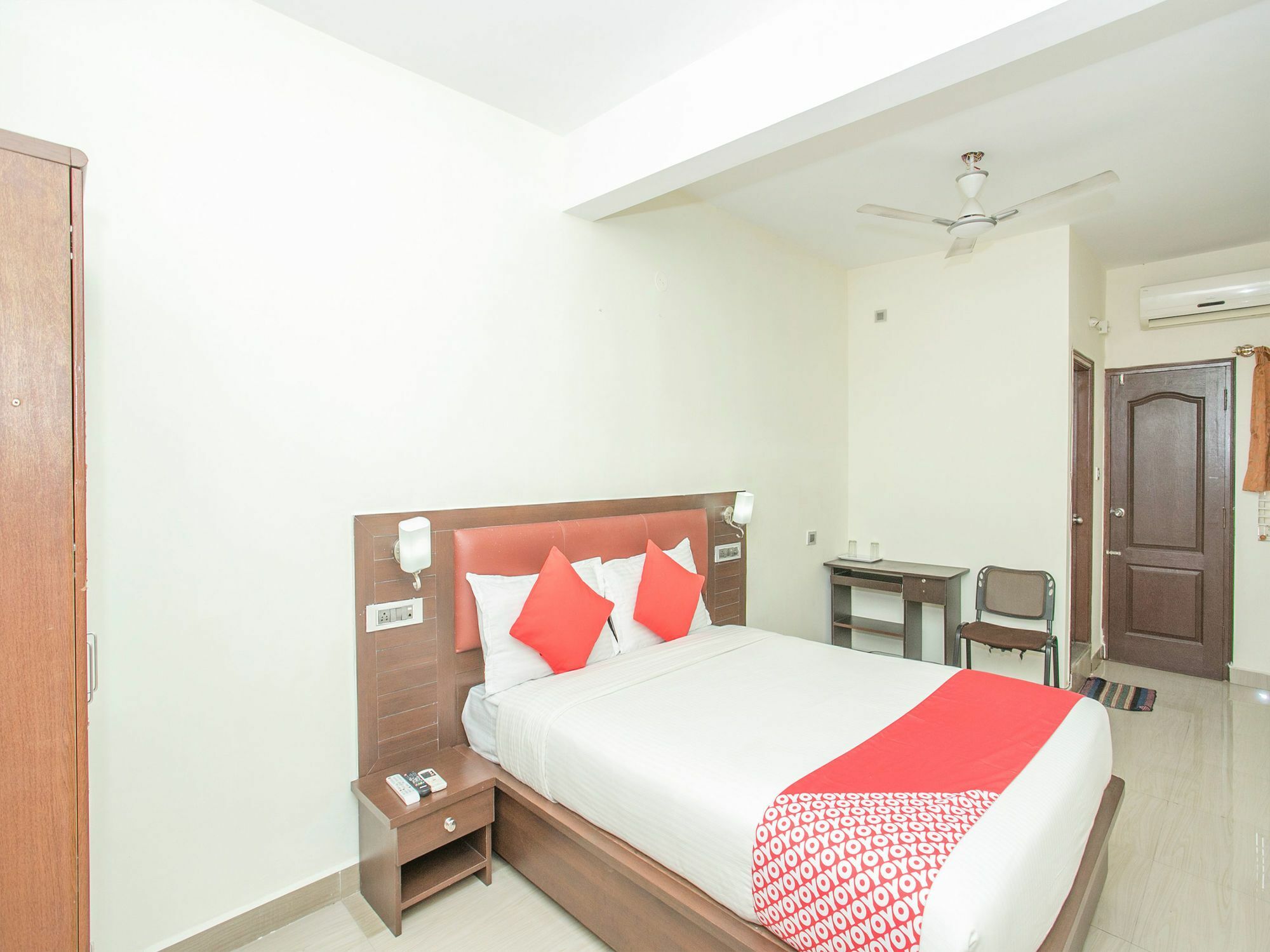 Oyo 13170 Victory Suites Bangalore Eksteriør bilde